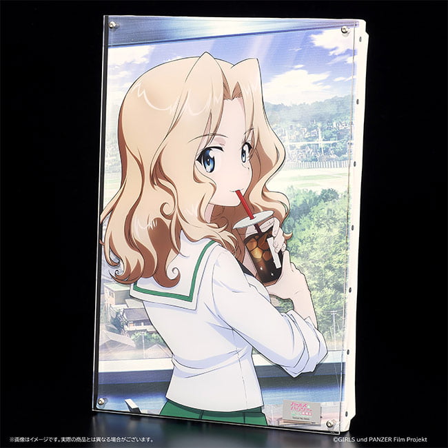 P6サイズ レイヤードグラフ®<small><br>【劇場版10周年記念イラスト ~Oarai Memories~ ケイ】</small>の見本画像