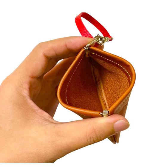 ガールズ＆パンツァー最終章　レザーバネぐち小物入れ　大洗女子学園 【オンラインミニミニホビーショー／2026年4月発送】