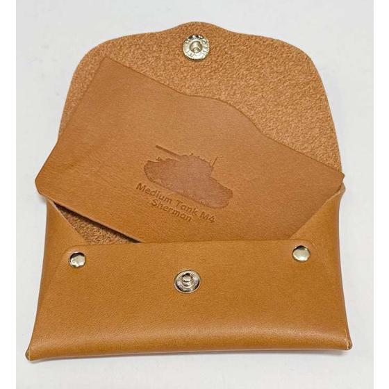 ガールズ＆パンツァー最終章　レザースリムカードケース　サンダース大学付属高校 【オンラインミニミニホビーショー／2026年4月発送】