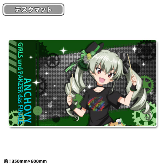 【ガールズ＆パンツァー 最終章】 描き下ろし デスクマット アンチョビ ガールズバンド 【オンラインミニミニホビーショー／2026年4月発送】