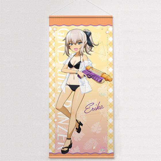 [ガールズ＆パンツァー　最終章]描き下ろし特大タペストリー（逸見エリカ／水鉄砲 ※日焼けVer.）※期間限定特典ポストカード付き 【オンラインミニミニホビーショー／2026年4月発送】